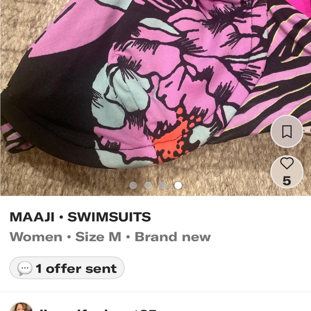 Maaji Floral Bikini Top in Pink and Purple reversible size medium new with tags - Picture 3 of 4
